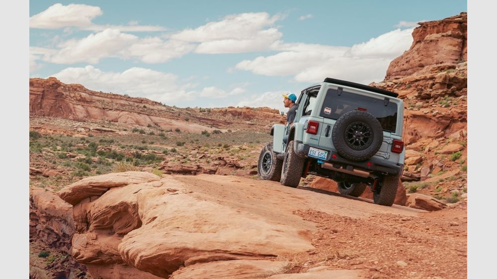 Video: Με Jeep Wrangler Rubicon στην πιο επικίνδυνη διαδρομή της Αμερικής