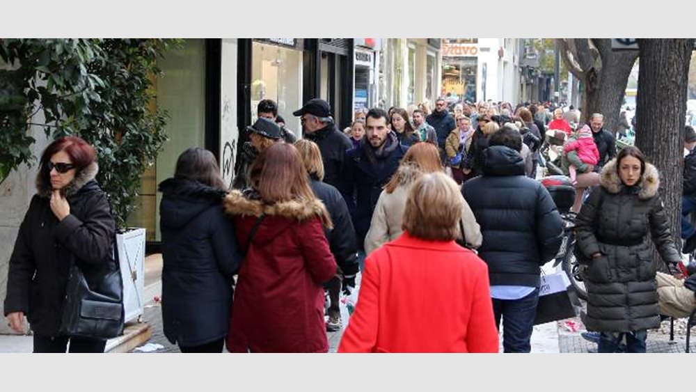 Σε κίνδυνο 1 στις 2 εμπορικές επιχειρήσεις