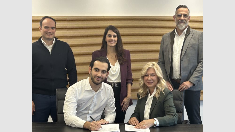 HPE και Infinitum ενώνουν τις δυνάμεις τους, παρέχοντας λύσεις AI και containerized υποδομής στη STHENOS AI