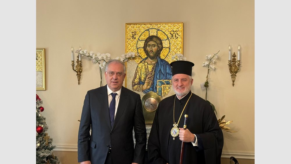 Συνάντηση του Τ. Θεοδωρικάκου με τον Αρχιεπίσκοπο Αμερικής Ελπιδοφόρο