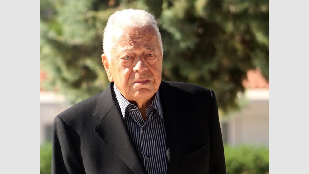 Πέθανε ο Γιώργος Μπόμπολας