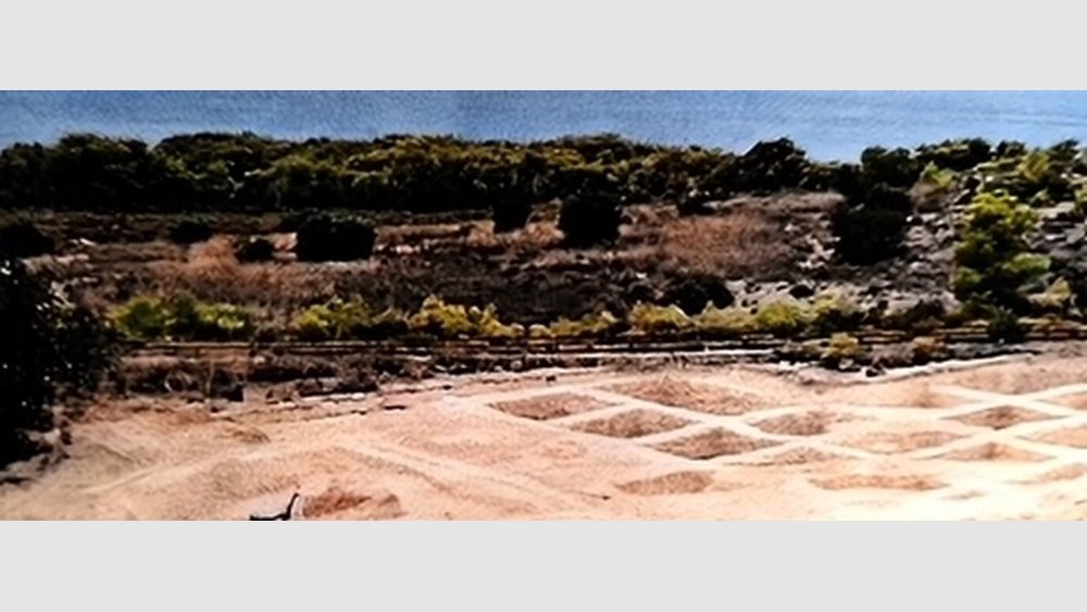 Αντιδράσεις για τις βίλες της Grivalia στην παραλία του Πόρτο Χέλι - Τα αρχαιολογικά ευρήματα και η σιωπή των επενδυτών