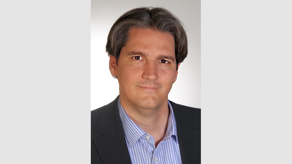 Chr. Roser: Πιο γνωστοί από τη βιομηχανία σας είναι οι συνδικαλιστές σας