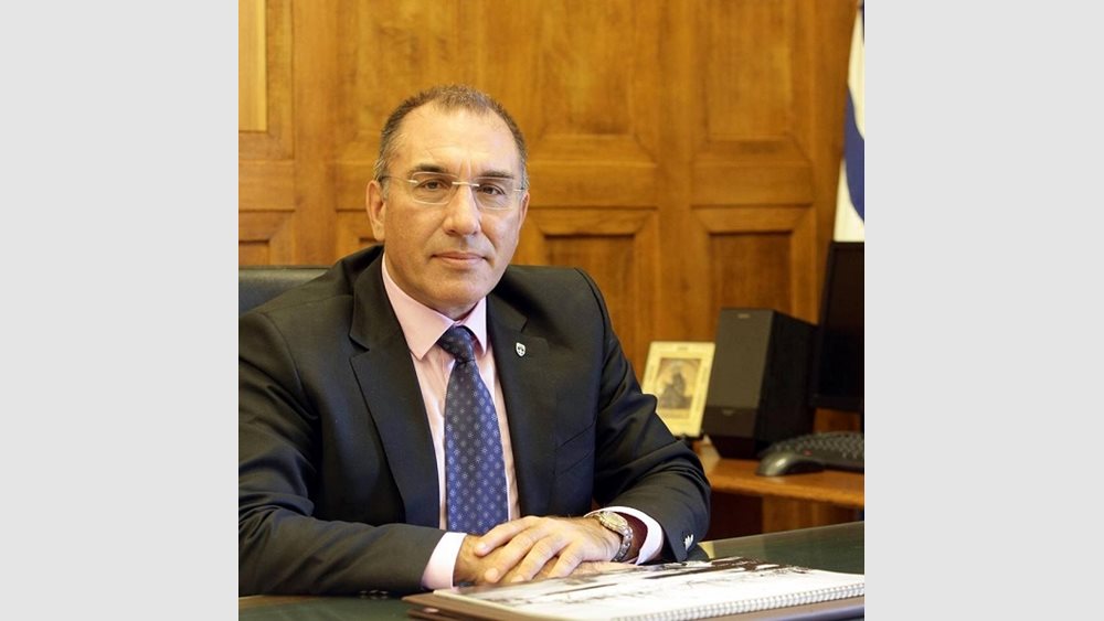 &quot;Ναι&quot; στην πρόταση δυσπιστίας από τον Δημήτρη Καμμένο - Διεγράφη από την ΚΟ των ΑΝΕΛ
