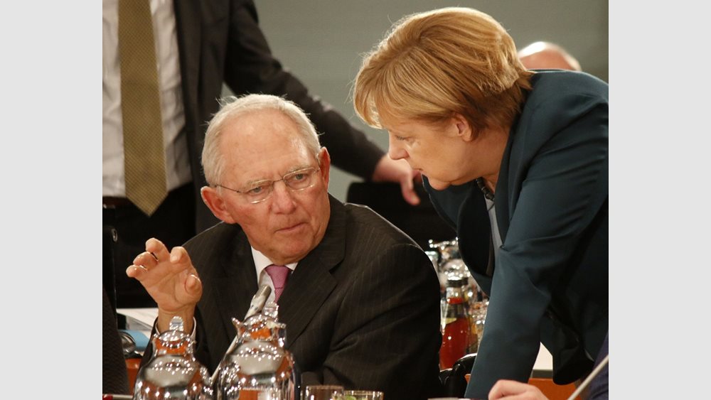 Τι αλλάζουν Μέρκελ-Σόιμπλε στον ESM, οι &quot;συνέπειες&quot; για Ελλάδα