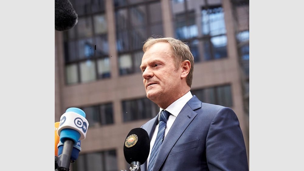 Έμμεσο &quot;όχι&quot; Tusk σε Σύνοδο Κορυφής - ζητά άμεση σύγκληση Eurogroup