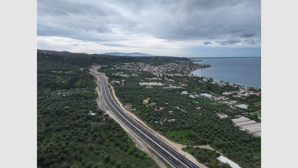 Στην κυκλοφορία η Πατρών-Πύργου - Η ΑΒΑΞ παρέδωσε τα τελευταία 10 χιλιόμετρα του άξονα