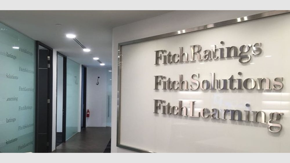 Fitch Solutions: Σε καλή θέση για το 2025 οι ελληνικές τράπεζες