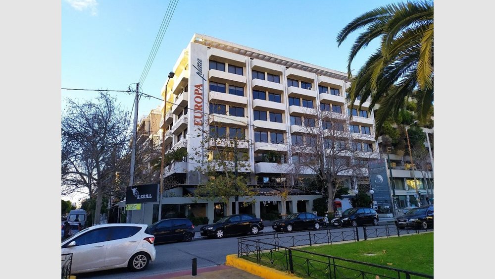 Ξανά στο σφυρί τα εναπομείναντα "ασημικά" της Μονής Εμμαούς σε Καλλιθέα και Ν. Κορδελιό