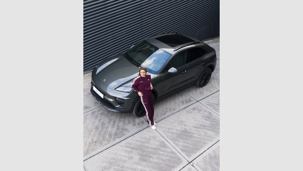 Αυτή είναι η νέα Porsche της Μαρίας Σάκκαρη