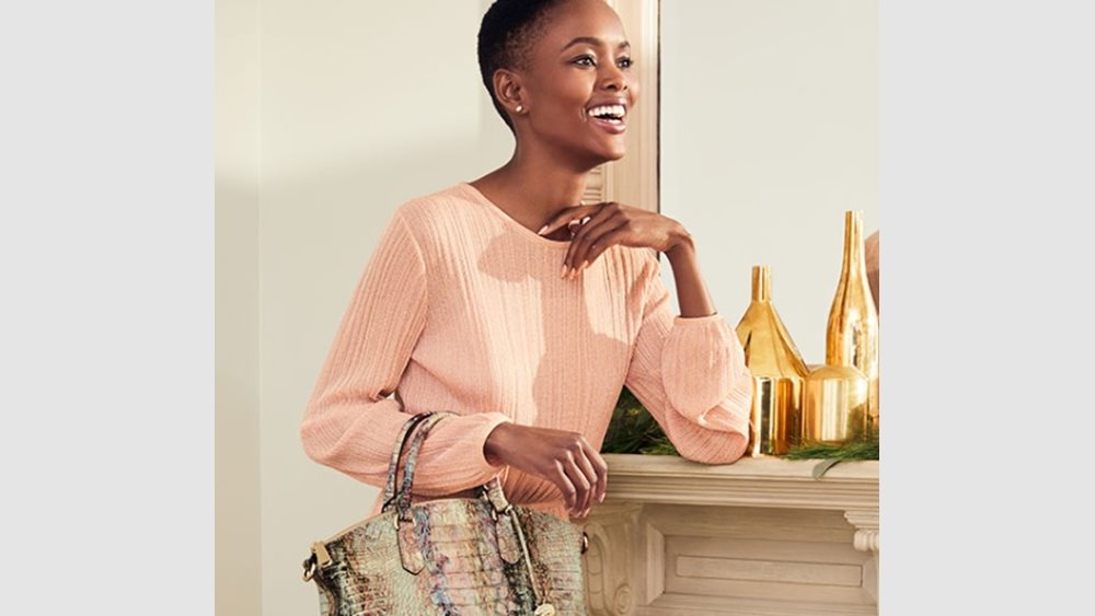 Dillard: Περιέκοψε τις εκτιμήσεις για τα κέρδη, -8% η μετοχή