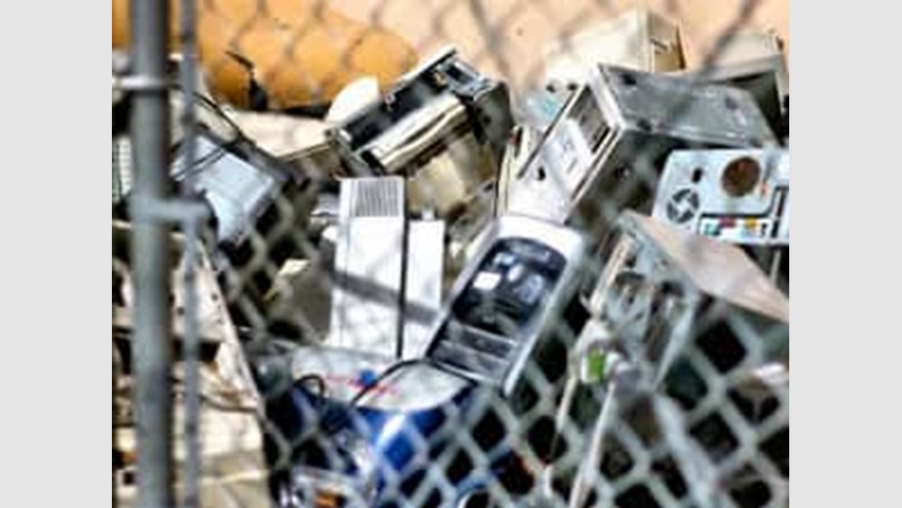 Τους 57,4 εκατ. τόνους θα φθάσουν τα παγκόσμια ηλεκτρονικά και ηλεκτρικά απόβλητα το 2021