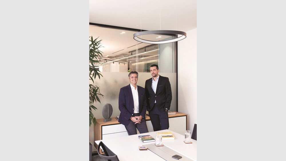 Colliers Greece: Η πολυτέλεια και οι προσιτές κατοικίες μπορούν να συνυπάρξουν