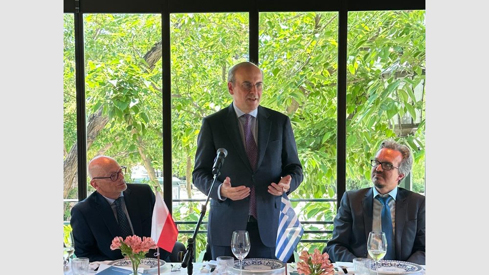 Κ. Χατζηδάκης σε πρέσβεις ΕΕ: Η ελληνική οικονομία επέστρεψε δυναμικά