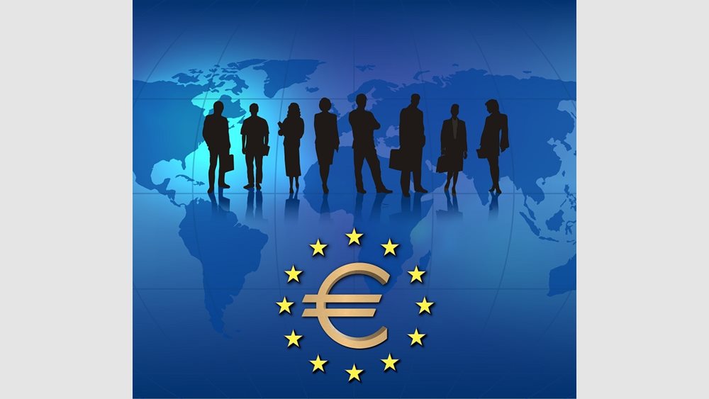 Η Κομισιόν βάζει στο τραπέζι &quot;σύνθετα&quot; ευρωομόλογα και εκνευρίζει το Βερολίνο