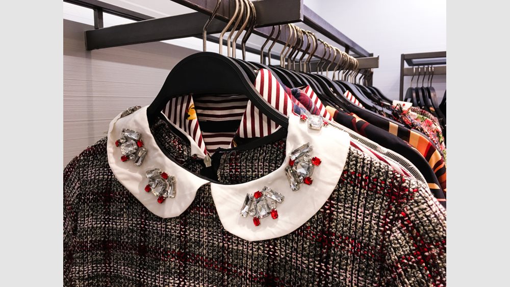 Πώς η ελληνική ένδυση παίζει μπάλα στο διεθνές γήπεδο