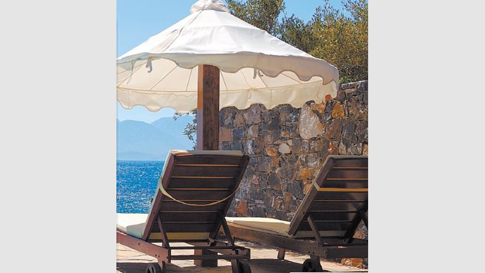 Πώς θα έρθουν στην Αθήνα 200 χιλιάδες περισσότεροι τουρίστες