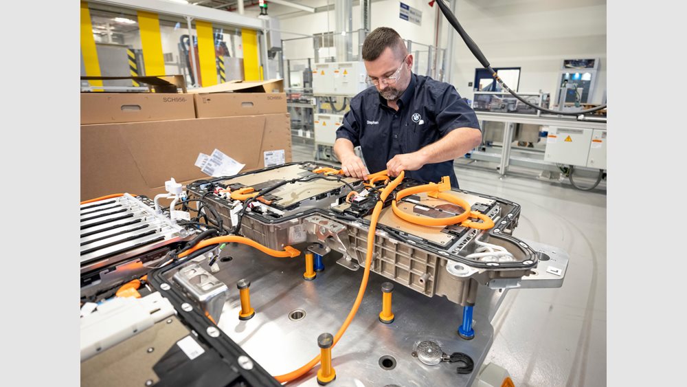 BMW: Σε διαπραγματεύσεις με εργαζόμενους - προμηθευτές, με στόχο περικοπή κόστους €12 δισ. έως το 2022