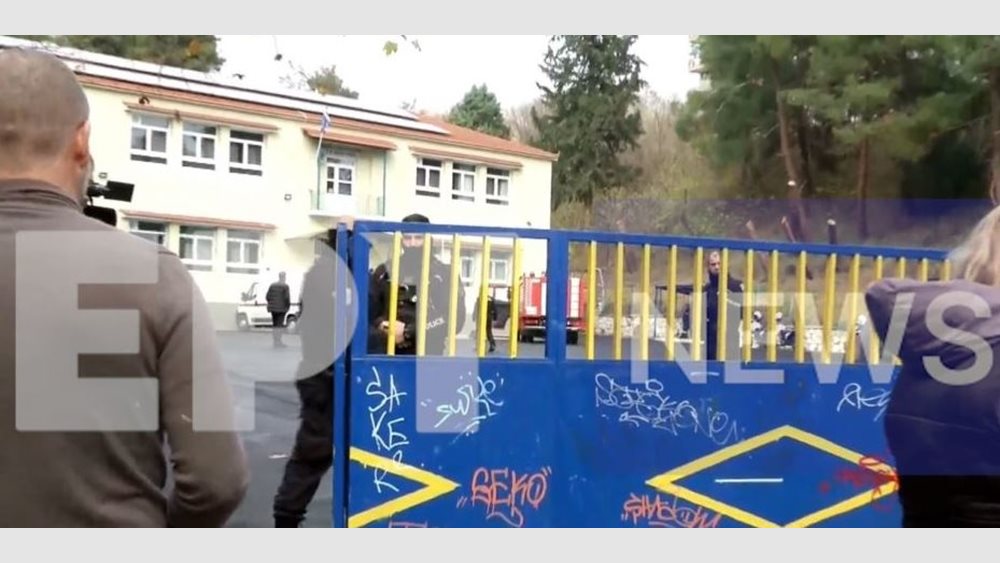 Σέρρες: Νεκρός 11χρονος μαθητής από έκρηξη σε δημοτικό - Τον σκότωσε πόρτα που εκσφενδονίστηκε 40 μέτρα