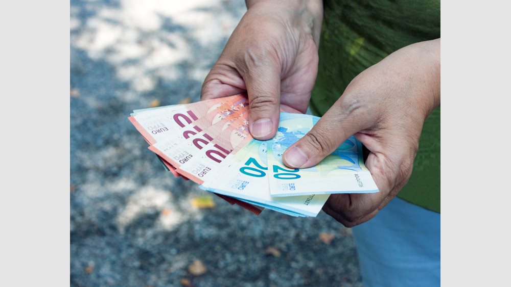 Με υψηλό ρυθμό τρέχουν οι αιτήσεις συνταξιοδότησης – Μειώθηκαν οι εκκρεμείς - Τα στοιχεία του εξαμήνου (πίνακες)