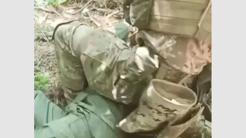 &quot;Η Ρωσία θυμίζει πλέον ISIS&quot;, λέει η Ουκρανία, μετά το βίντεο αποκεφαλισμού αιχμαλώτου