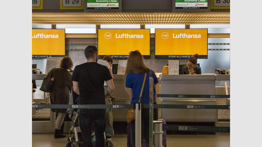 Γερμανία: Συνδικάτο προκηρύσσει απεργιακή κινητοποίηση στη Lufthansa την Τετάρτη