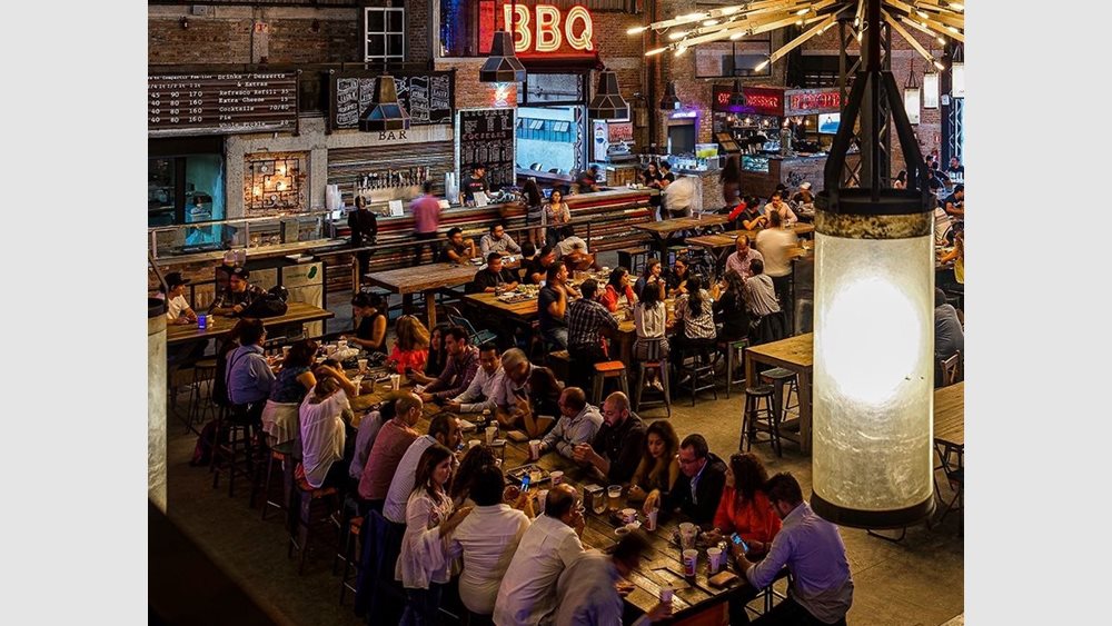 Άφησε τη δουλειά του στην Apple για να ανοίξει ψητοπωλείο στην Πόλη του Μεξικού - Έκανε $9 εκατ. πωλήσεις πέρυσι