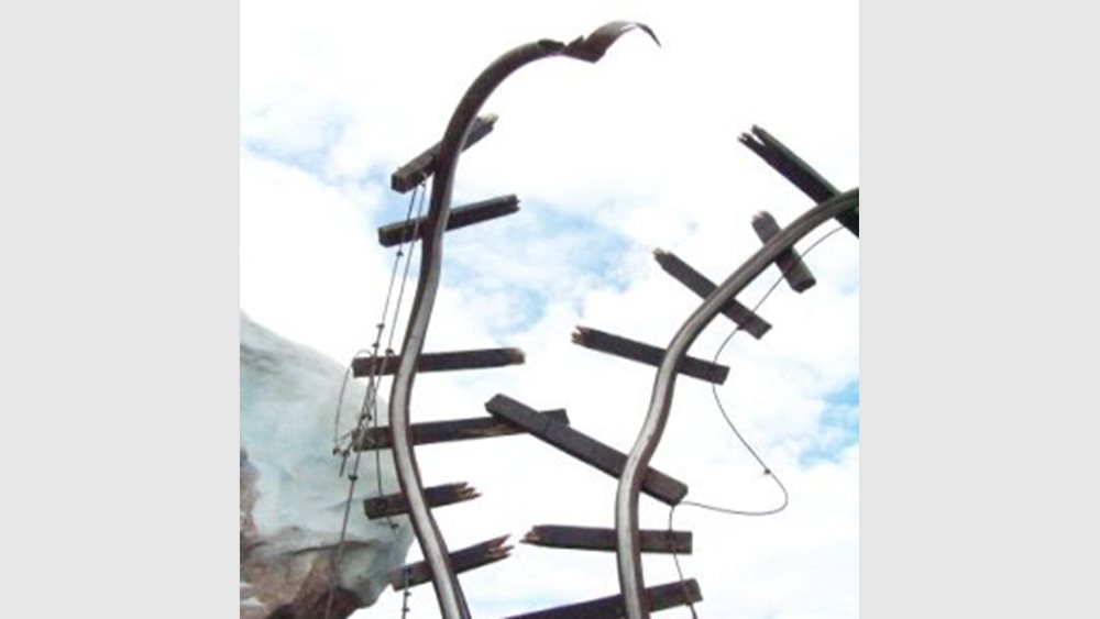 Ένας νεκρός και 49 τραυματίες -οι 5 σοβαρά- κατά τον εκτροχιασμό τρένου κοντά στην Βαρκελώνη