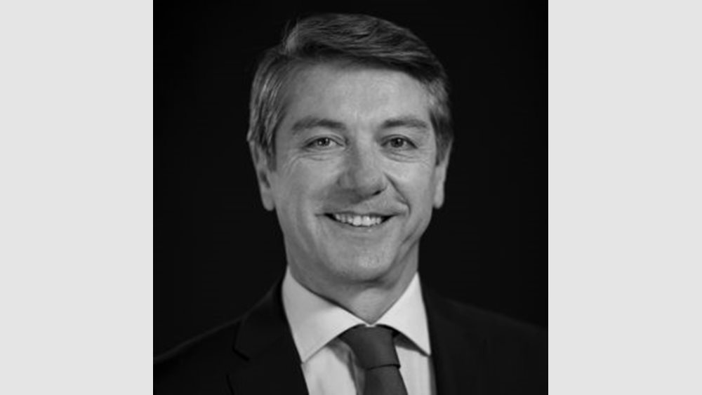 Αποχώρησε από την Praxia Bank ο Σ. Συρμακέζης