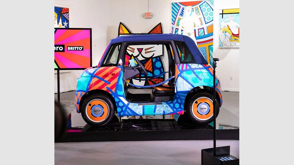 Δείτε το μοναδικό Fiat Topolino με την υπογραφή του Romero Britto