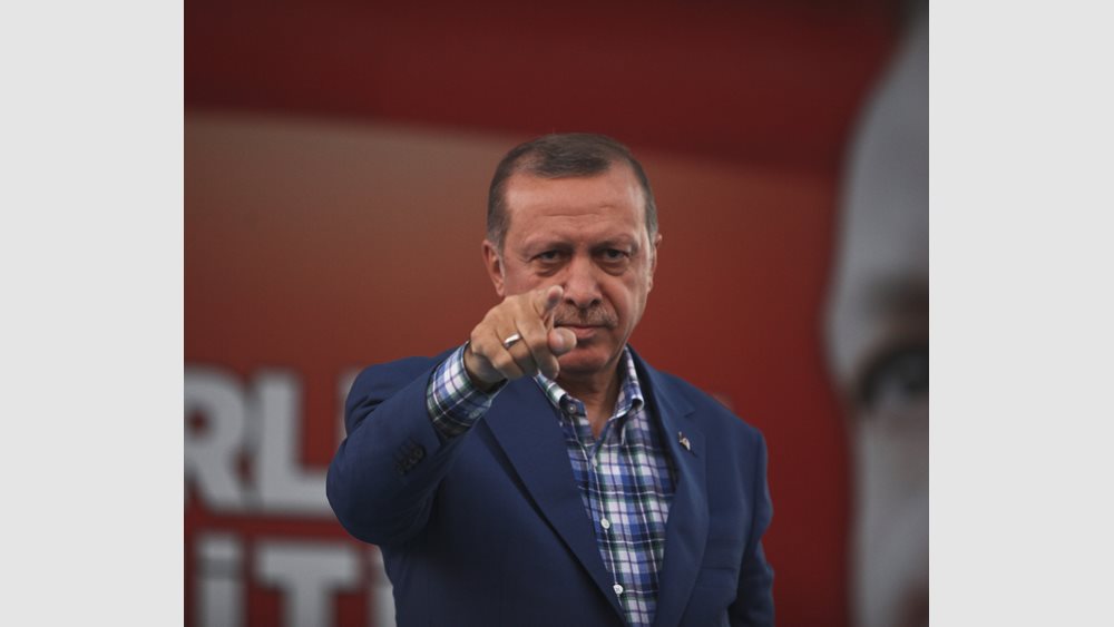Απειλεί ξανά ο Ερντογάν: "Δεν θα δεχθούμε τετελεσμένα στο Αιγαίο"