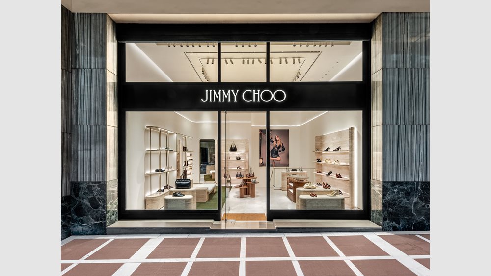 Ο οίκος Jimmy Choo ανοίγει την πρώτη του μπουτίκ στην Αθήνα