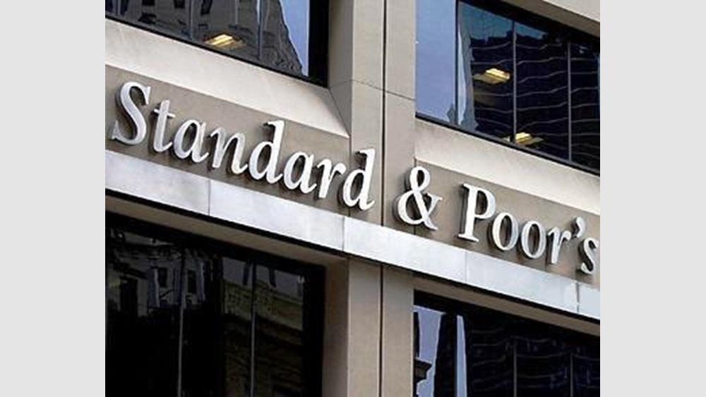 S&amp;P: Οι επιθέσεις στην Ερυθρά Θάλασσα &quot;χτυπούν&quot; ήδη τις τιμές σε τρόφιμα, βασικά αγαθά και ενέργεια - Ο αντίκτυπος στους Έλληνες παραγωγούς