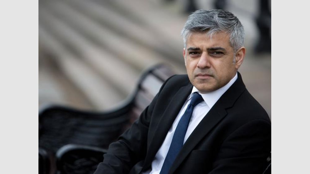 S. Khan: Οι βρετανικές εκλογές δεν πρέπει να αναβληθούν