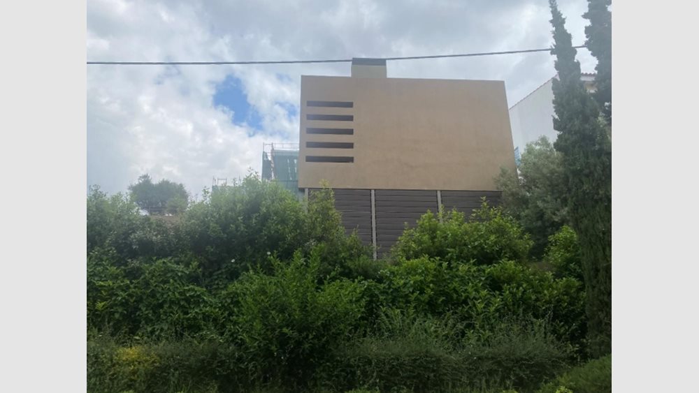 Κ. Πηλαδάκης: Σε πλειστηριασμό ακίνητο του επιχειρηματία στην Γλυφάδα