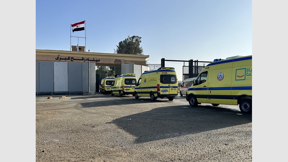 Η Αίγυπτος ενισχύει τις δυνάμεις της στα σύνορα, καθώς το Ισραήλ απωθεί Παλαιστίνιους νότια