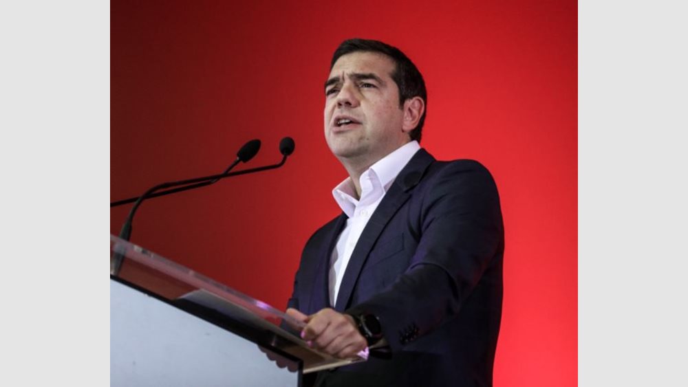 Ομολογία από Τσίπρα: &quot;Επιβαρύναμε υπερβολικά τη μεσαία τάξη&quot;