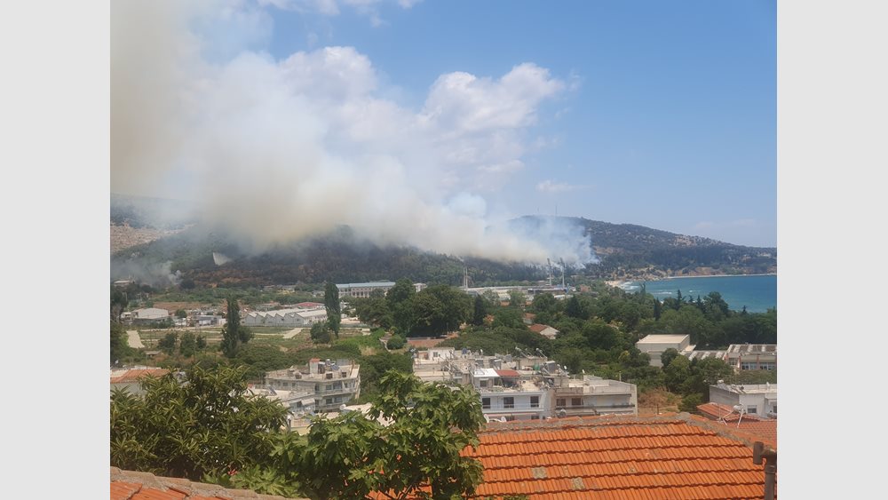 Καβάλα: Υπό έλεγχο η φωτιά που ξέσπασε στην ανατολική είσοδο της πόλης