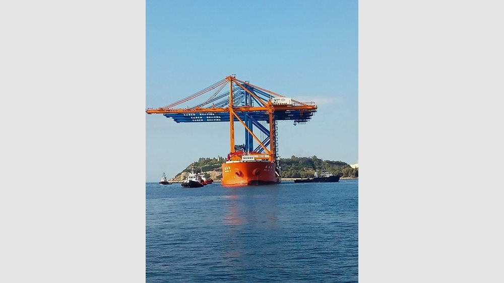 Στον Πειραιά τέσσερις υπερσύγχρονες γερανογέφυρες