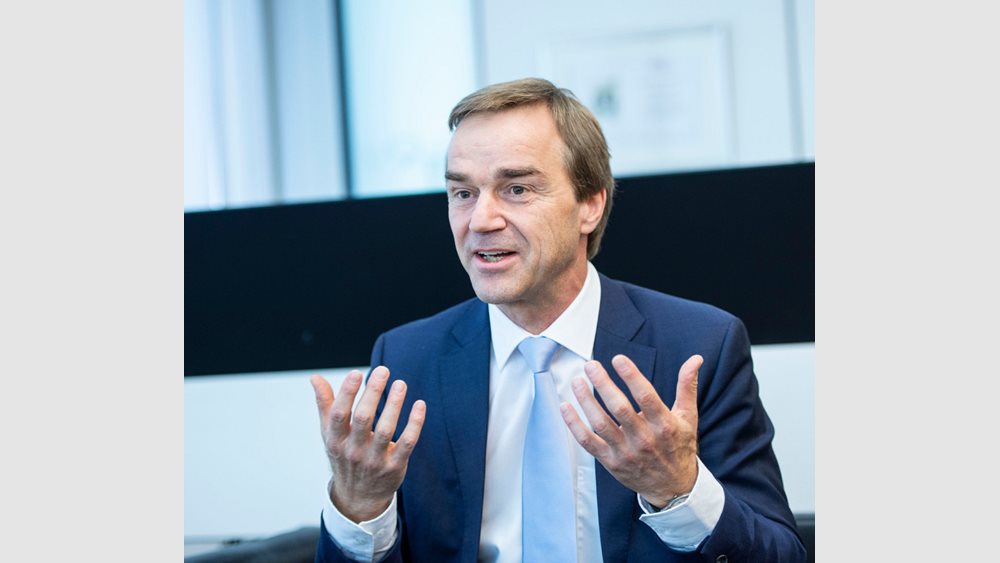 Strauch (ESM): Η Ελλάδα μπορεί να κερδίσει την πρόσβαση στις αγορές όσο εφαρμόζει τις μεταρρυθμίσεις