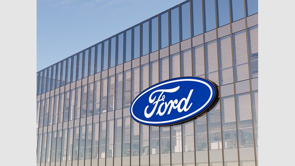 Ford: 'Nίκησε' τις εκτιμήσεις παρά τις ζημίες $827 εκατ.