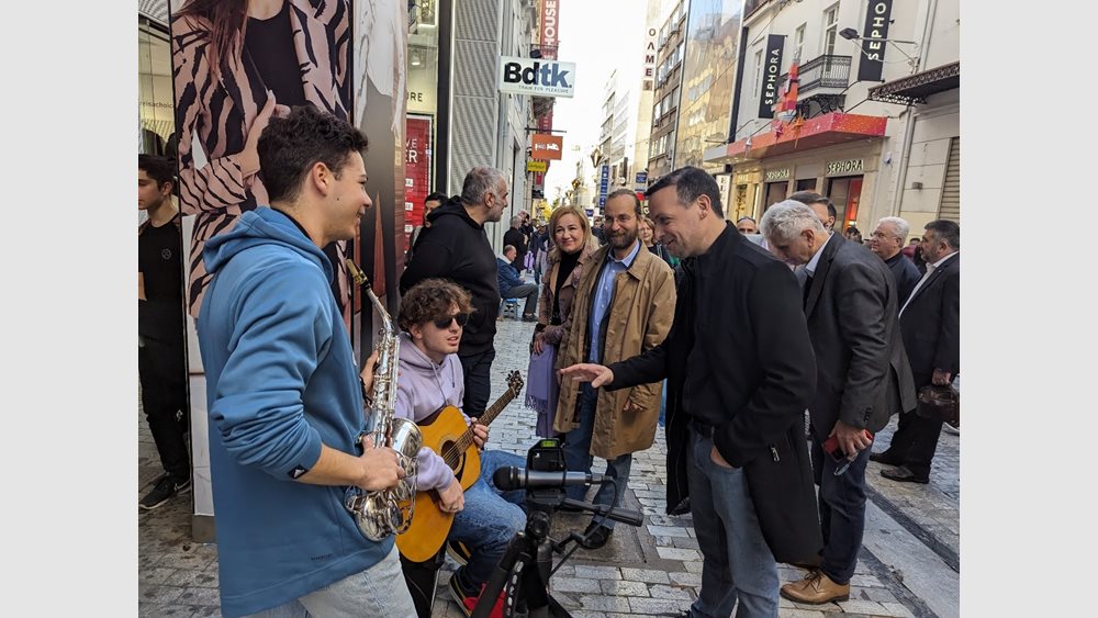 Επίσκεψη Χάρη Δούκα στο Εμπορικό Τρίγωνο της Αθήνας