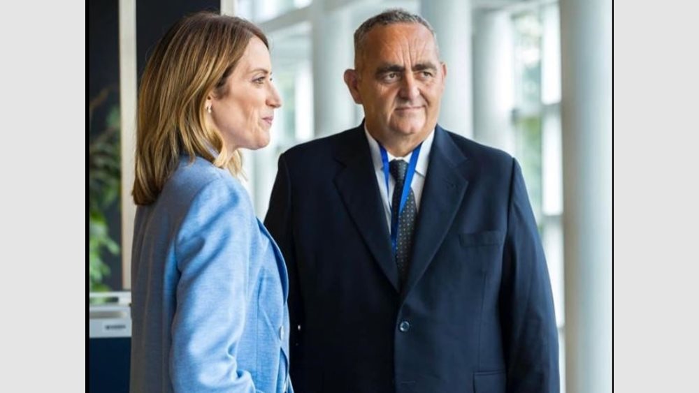 Συνάντηση της πρόεδρου του ΕΚ, Ρ. Μέτσολα, με τον Φρ.Μπελέρη