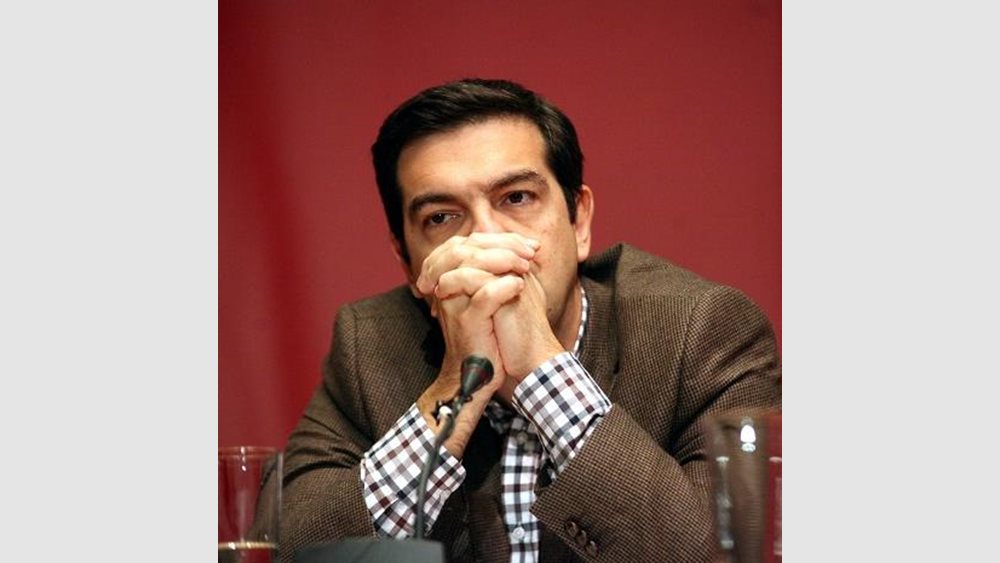 Διλήμματα στον ΣΥΡΙΖΑ (και) για το Μάτι - Τι &quot;έβγαλε&quot; ο πρωινός καφές υπό Τσίπρα