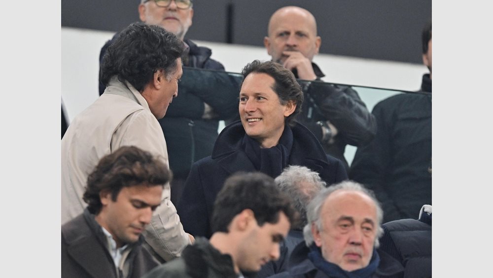 &quot;Καμία πρόθεση&quot; της οικογένειας Ανιέλι να πουλήσει τις μετοχές της Γιουβέντους