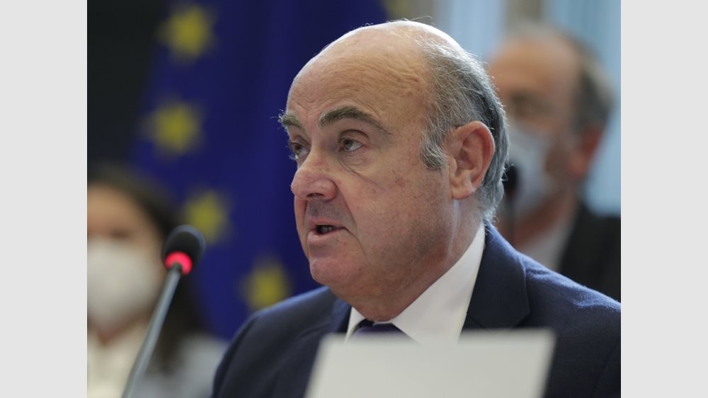 Ντε Γκίντος: Υπεβρολική η αντίδραση των αγορών στον πληθωρισμό των ΗΠΑ