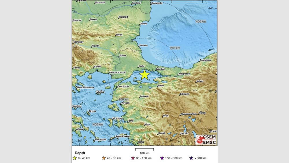 Κωνσταντινούπολη: Με 289 μετασεισμούς συνεχίζεται η "ακολουθία" των 6,2 Ρίχτερ - Συνάντηση Ερντογάν με πολίτες