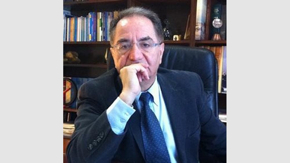 Πέθανε ο Θεόδωρος Κατσανέβας, νικημένος από τον κορονοϊό