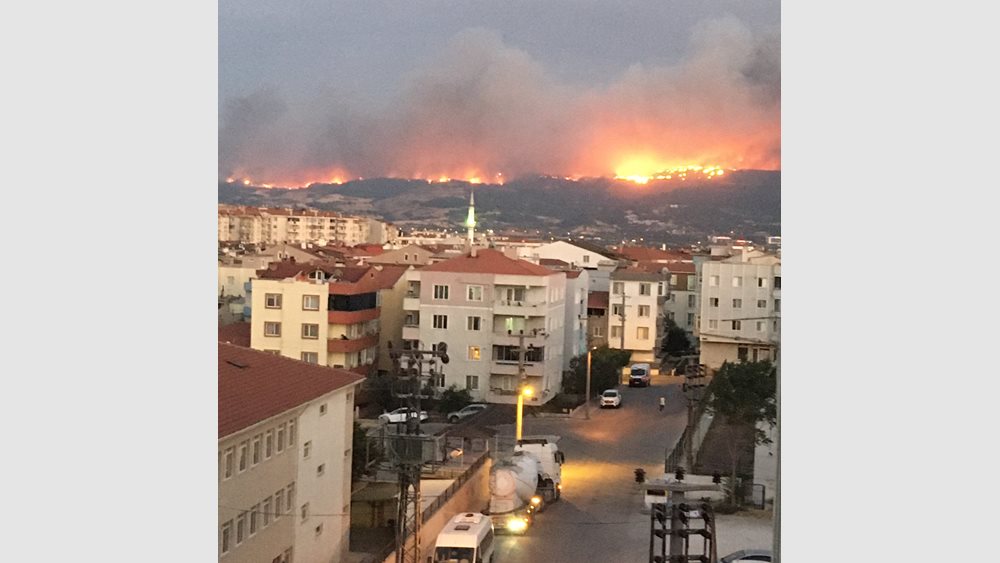 Τουρκία: Μεγάλη πυρκαγιά στα Δαρδανέλια - Κοντά στα σπίτια του Τσανάκκαλε η φωτιά