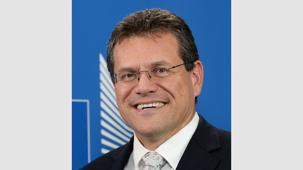 Αποσύρεται από τη διεκδίκηση της προεδρίας της Κομισιόν ο Μάρος Σέφκοβιτς